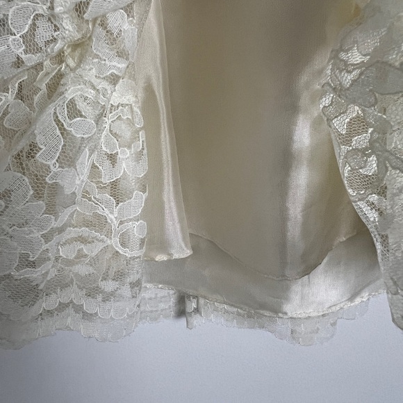 Vintage Girl's First Communion Cream Tiered All Lace Attached Necklace Dress S/M - Picture 9 of 9